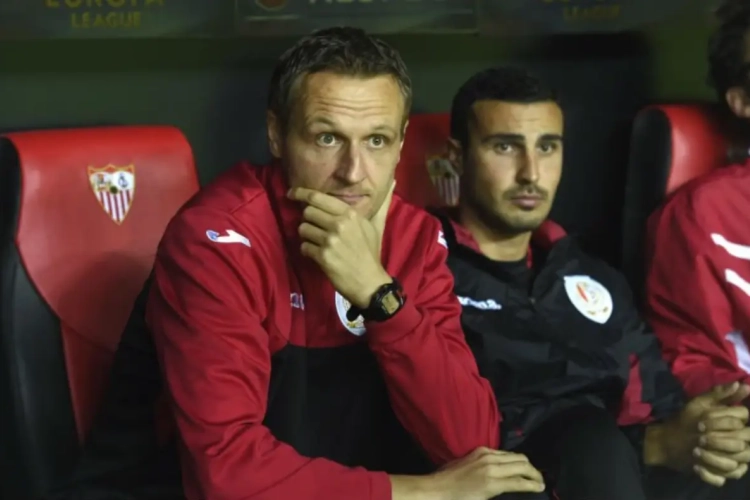 Defour n'est pas le centre d'attention de Vukomanovic