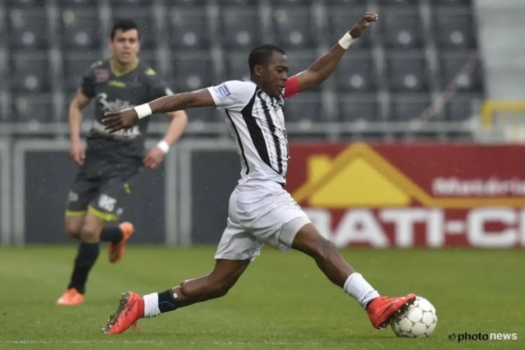 Raoul Kenne signe à Liège