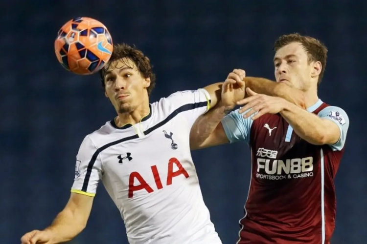 Stambouli file en Turquie