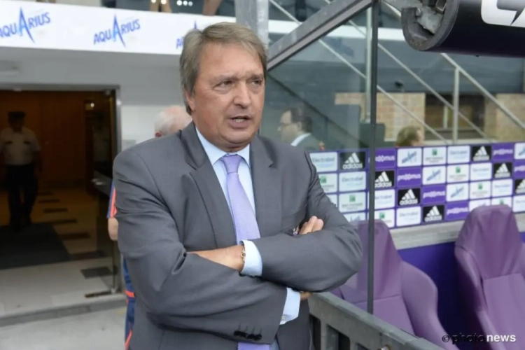 Van Holsbeeck tente de trouver une solution pour Anthony Vanden Borre: "En football tout peut aller très vite"