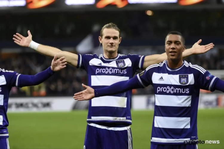 Le missile de Gillet juste avant la mi-temps!