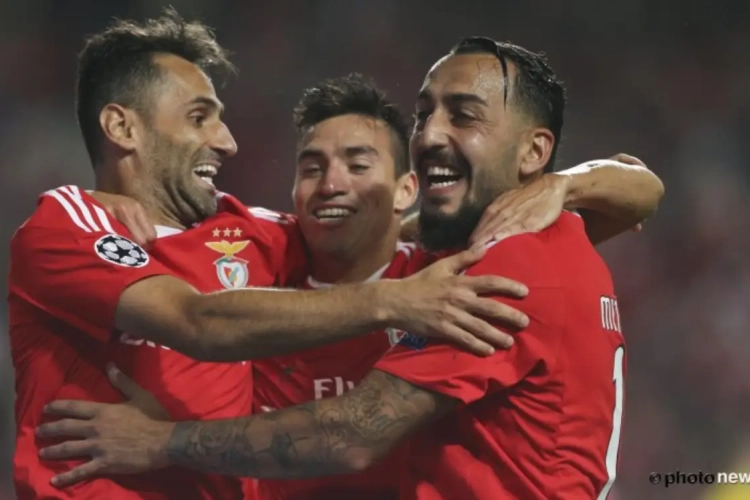 Mitroglou se la joue Mbokani avec une superbe talonnade